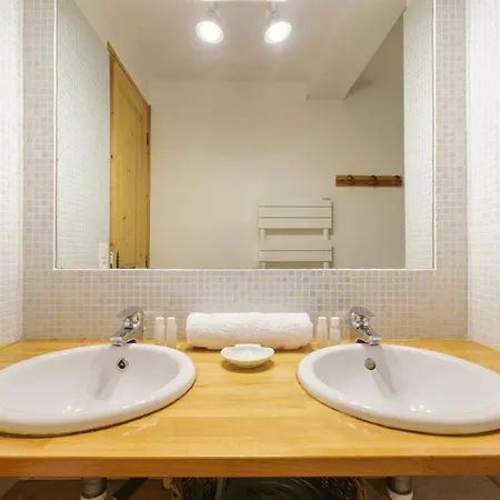 Petit Des Moussoux - Happy *