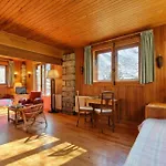 Petit Chalet Des Moussoux - Happy *