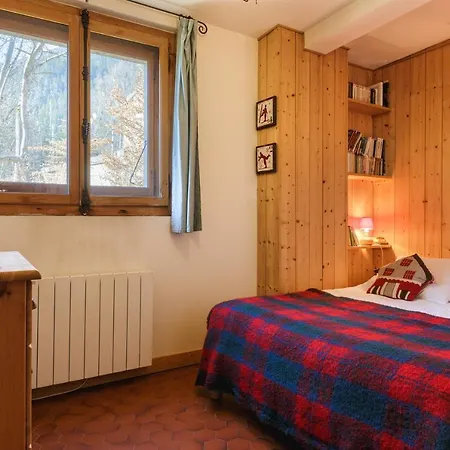 Chalet Petit Chalet Des Moussoux - Happy *