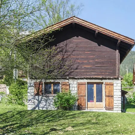 Petit Chalet Des Moussoux In Chamonix | Mont Blanc View & Garden - Happy Rentals