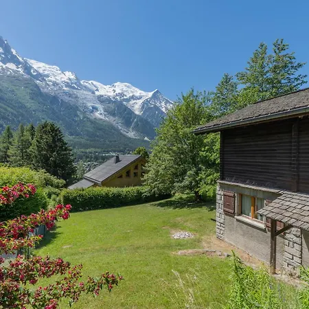 Petit Chalet Des Moussoux In Chamonix | Mont Blanc View & Garden - Happy Rentals Domek alpejski Chamonix