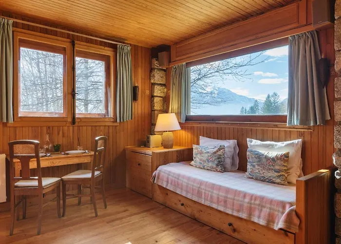 Petit Des Moussoux - Happy *